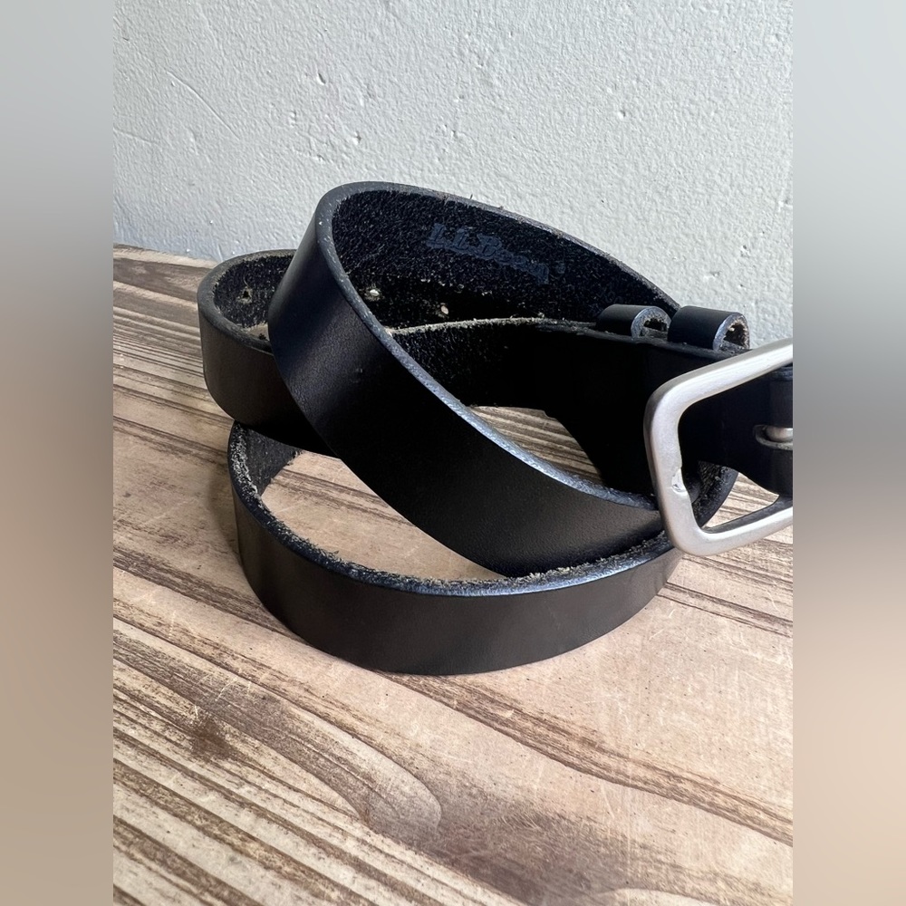 L.L. Bean Black Leather Belt Medium Skinny